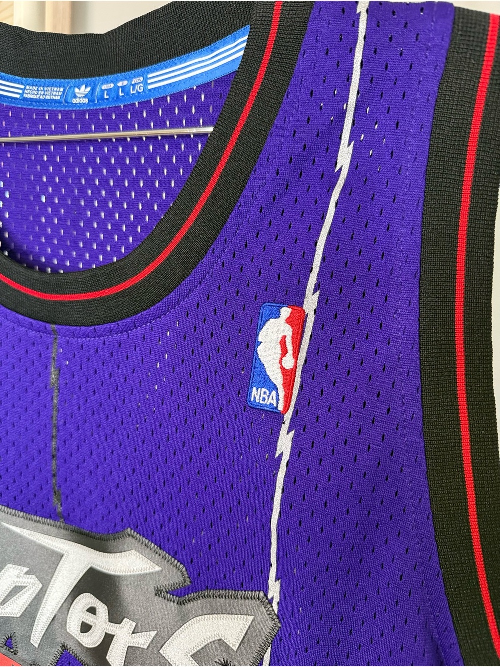 NWOT Toronto Raptors Retro CAMBY #21 Basketball Jersey - Picture 5 of 10